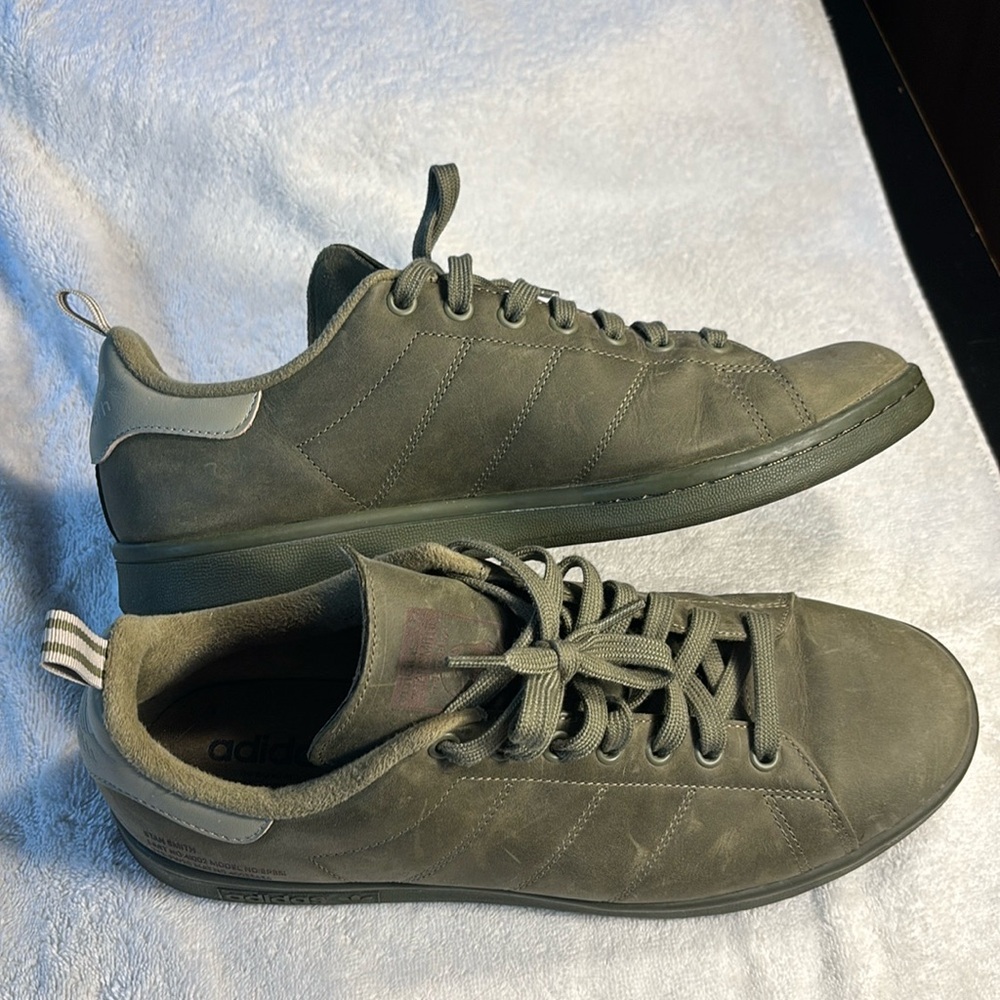 Adidas Stan Smith Men’s US 11/UK 10.5 - All green limited edition edition